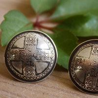 Dunisia, Celtic shield cufflinks in sterling silver