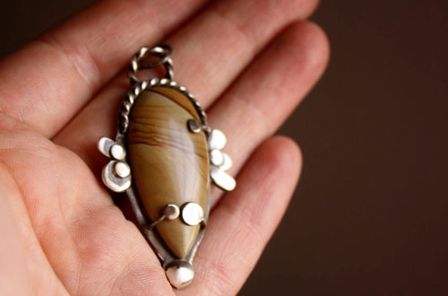 Engelis, desert wind pendant in sterling silver and picture jasper