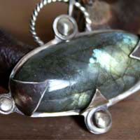 Winds rose, Viking compass pendant in sterling silver and labradorite