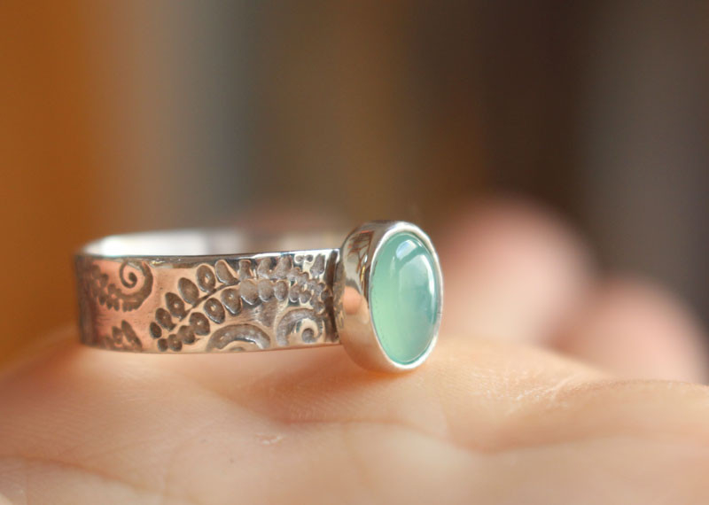 Filicophyta, fern etched ring in sterling silver and chrysoprase