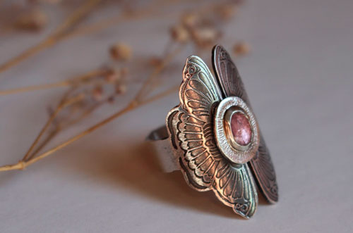 Psyche, butterfly ring in sterling silver and pink corundum