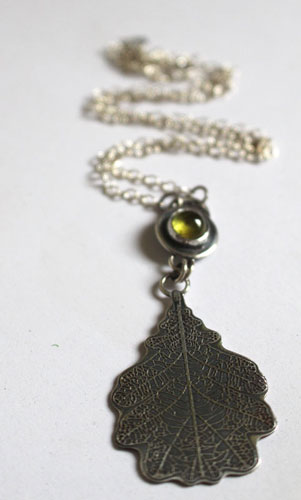 The legend of the oak tree, tree of history necklace in sterling silver and peridot