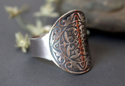 Cassius, medieval shield ring in sterling silver