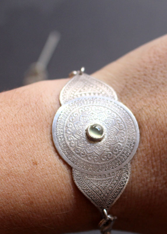 Eye of the soul, mandala bracelet in sterling silver and prehnite