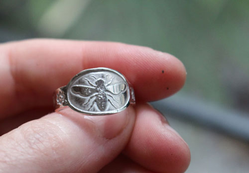 Melissa, bee ring in sterling silver