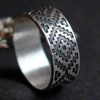 Ojo de Dios, geometric Huichol ring in sterling silver