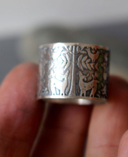 The does’ tree, Otomi deer and bird ring in sterling silver