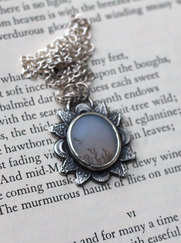 Winter sun, nature necklace in silver and dendritic agate