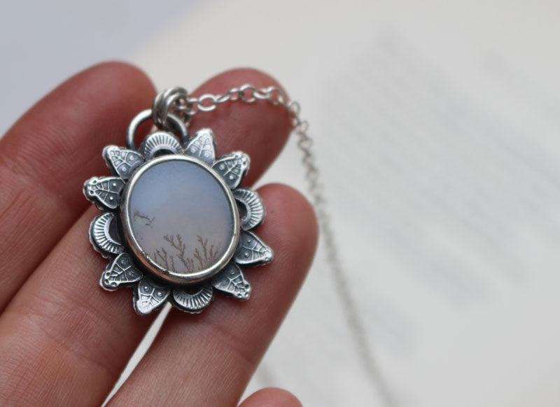 Winter sun, nature necklace in silver and dendritic agate