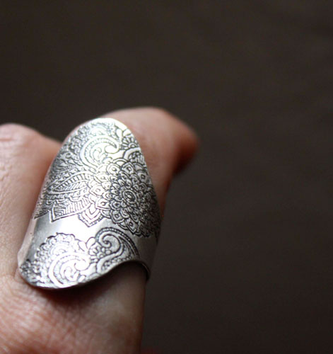 Wisdom flower, paisley saddle ring in sterling silver