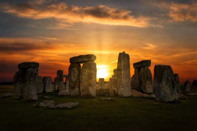 Lithotherapy, knowledge of stones, their resonance and their virtues. An example of landscaping would be Stonehenge.