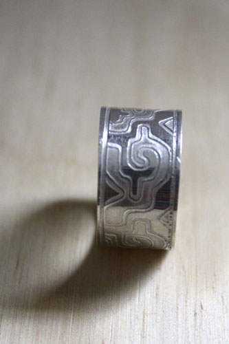 Ga Yixe, Mixtec meander ring in sterling silver 