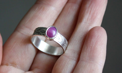 Adelaide, medieval ring in sterling silver and star sapphire 