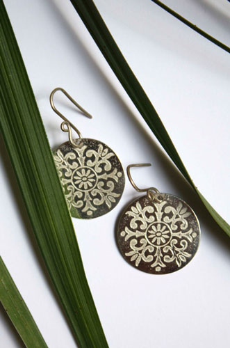 Alixia, baroque fleur-de-lis disk earrings in sterling silver