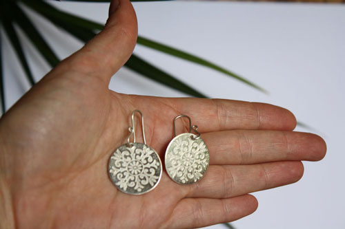 Alixia, baroque fleur-de-lis disk earrings in sterling silver