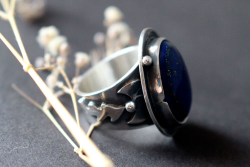 Autumn equinox, moon leaf ring in sterling silver and lapis lazuli