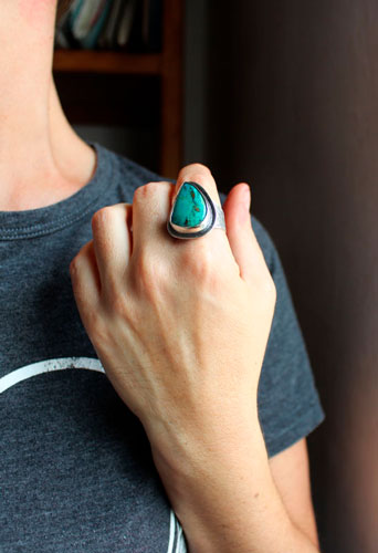 Blue wave, Japanese sea ring in sterling silver and chrysocolla 