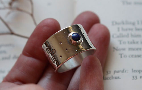 Certitude, astronomy ring in sterling silver and lapis lazuli