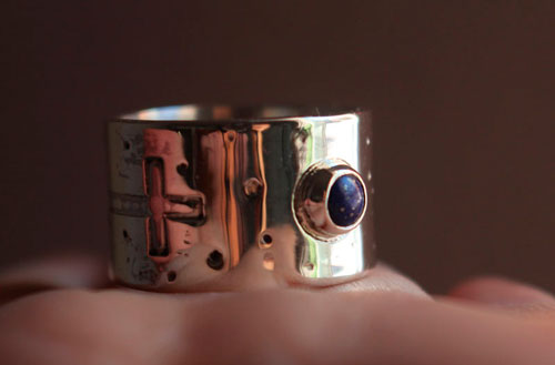 Certitude, astronomy ring in sterling silver and lapis lazuli