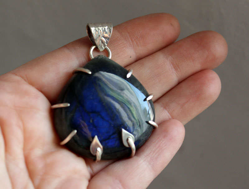 Dawn blooming, aurora pendant in sterling silver and labradorite 