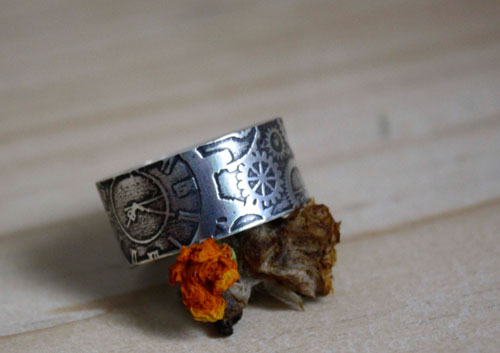 Dr Jekyll, steampunk mechanic clock ring in sterling silver