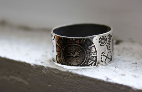 Dr Jekyll, steampunk mechanic clock ring in sterling silver