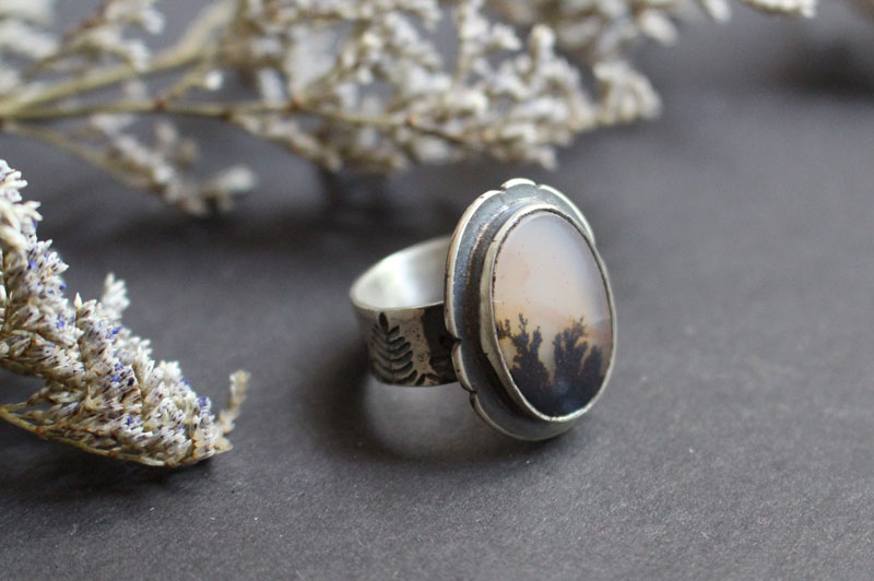 Dusk flowers, flower landscape ring in sterling silver and dendritic agate