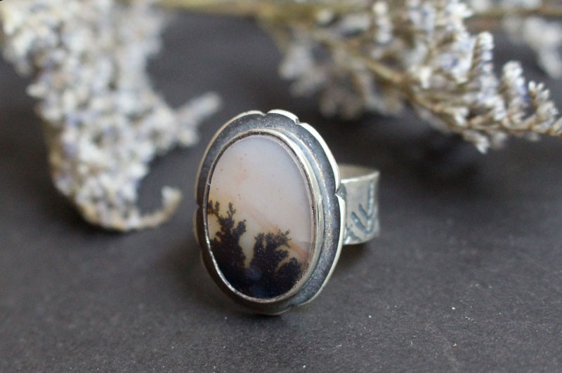 Dusk flowers, flower landscape ring in sterling silver and dendritic agate