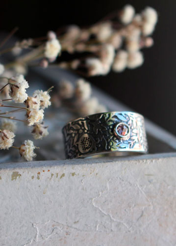 Eternity, pomegranate ring in sterling silver and diamonds 