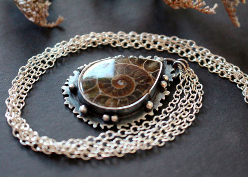 From the heart of the sea, underwater fauna necklace in sterling silver and ammonite 