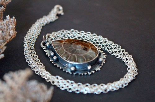 From the heart of the sea, underwater fauna necklace in sterling silver and ammonite 