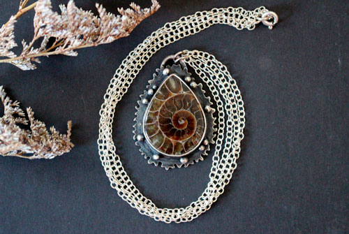 From the heart of the sea, underwater fauna necklace in sterling silver and ammonite 