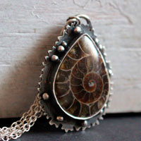 From the heart of the sea, underwater fauna necklace in sterling silver and ammonite