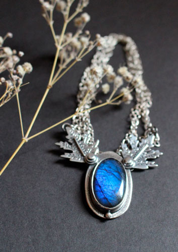 Frost leaves, leaf necklace in sterling silver and labradorite