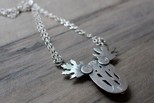 Frost leaves, leaf necklace in sterling silver and labradorite