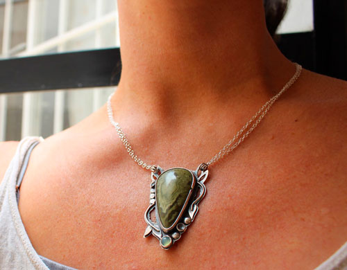 Laurelin, botanical elven necklace in sterling silver, green jasper and chalcedony