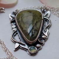 Laurelin, botanical elven necklace in sterling silver, green jasper and chalcedony