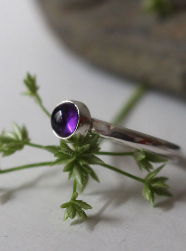 Lilac, February birthstone ring in sterling silver and amethyst