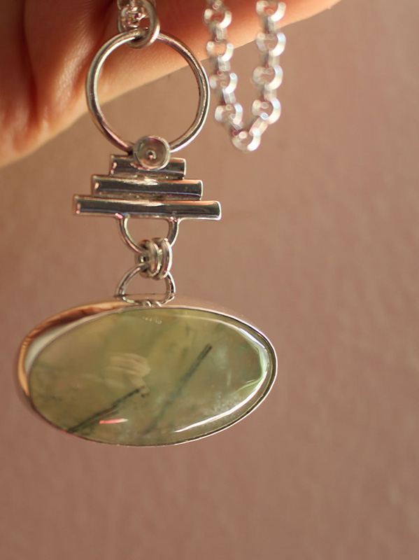 Maïa, antique roman necklace in sterling silver and prehnite