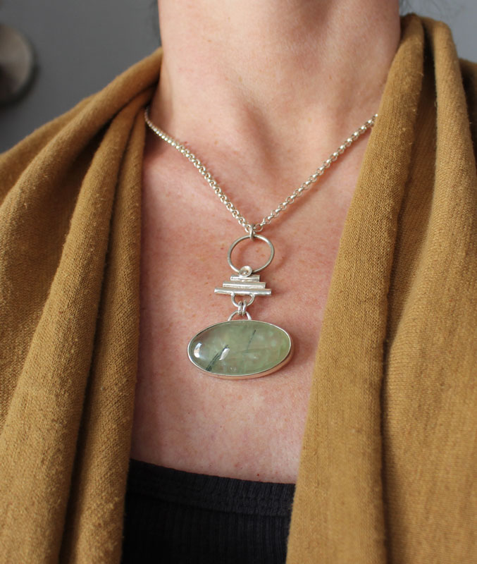 Maïa, antique roman necklace in sterling silver and prehnite