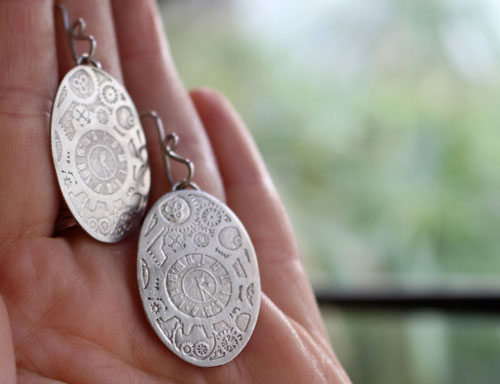 Mechanic hands, oval steampunk gears earrings in sterling silver