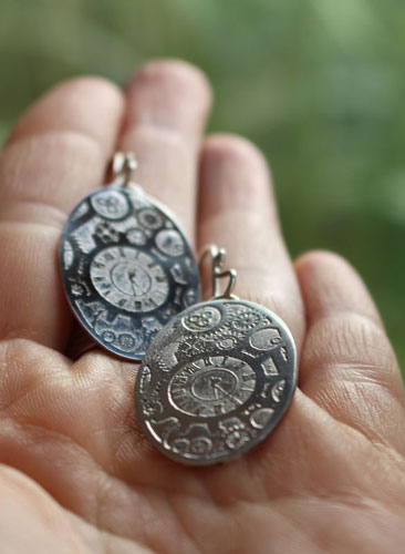 Mechanic hands, oval steampunk gears earrings in sterling silver