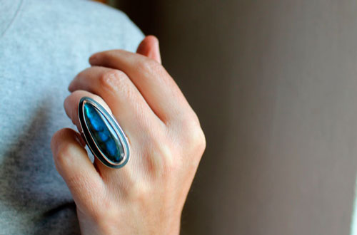 My heart is engraved in your bark, fidelity ring in sterling silver and labradorite