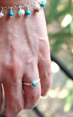 Myosotis, half round wire ring in sterling silver and turquoise