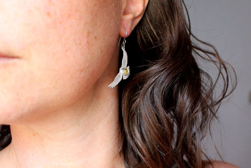 Ode to the sun, bird earrings in sterling silver and yellow zircon