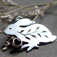 Rabbit totem, bunny pendant in sterling silver and onyx