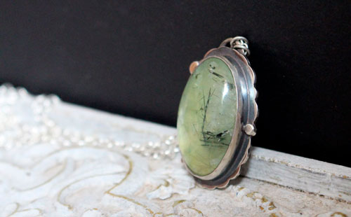 Serephina, romantic long necklace in sterling silver and prehnite