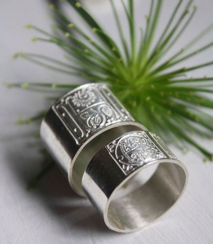 Sincere commitment, Medieval illumination initials ring in sterling silver