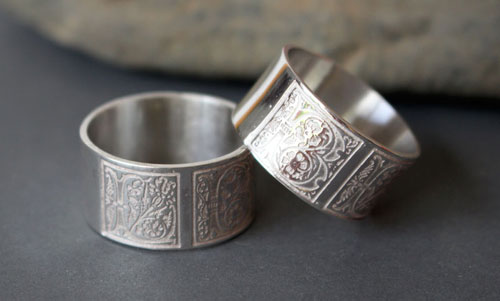 Sincere commitment, Medieval illumination wedding rings in sterling silver