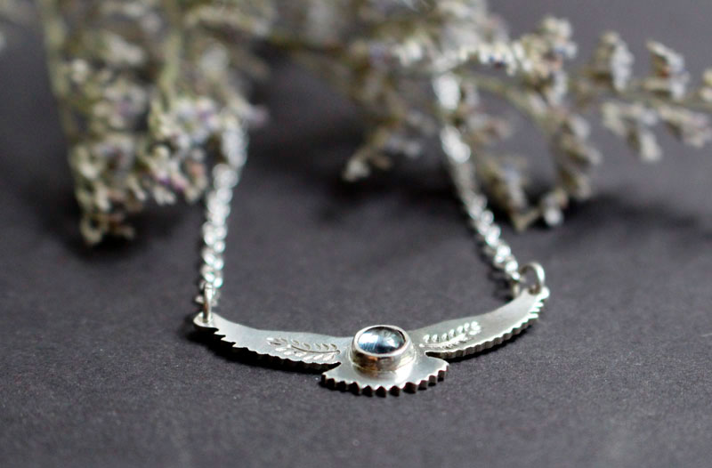 The dawn go between, eagle necklace in sterling silver and spinel